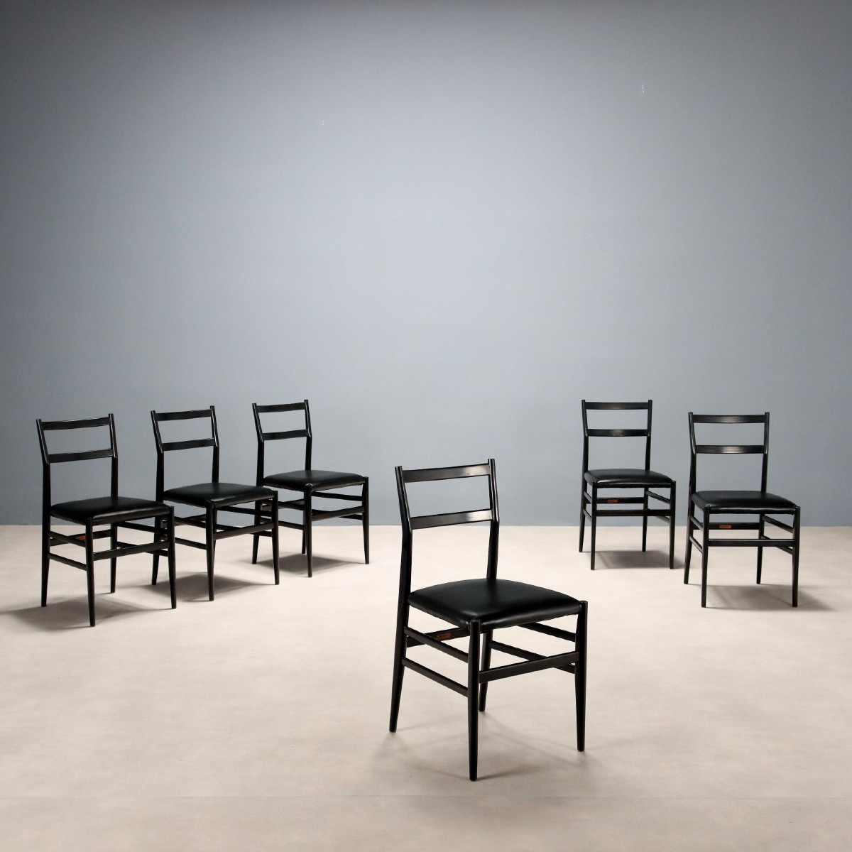 Sedie 'Leggera' di Gio Ponti per Cassina