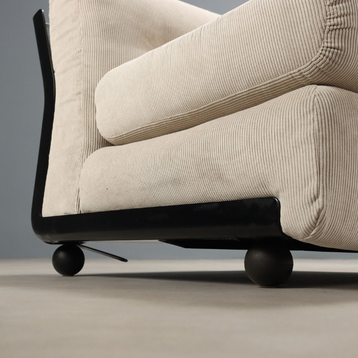 Due Poltrone 'Amanta' di Mario Bellini per B&B-photo-5