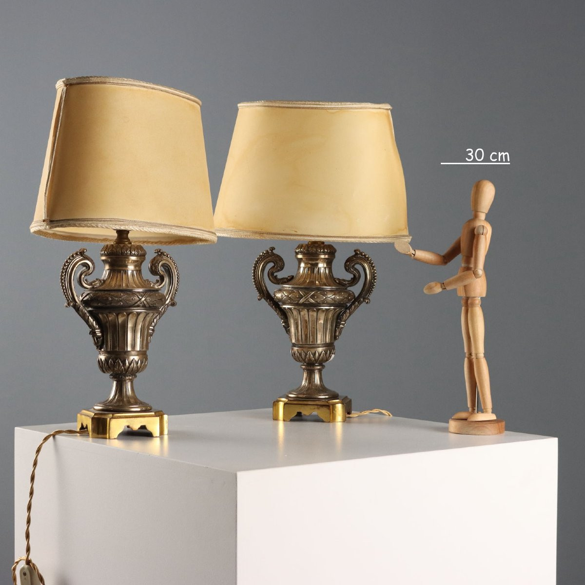 Coppia di Lampade in Argento e Bronzo Europa Prima Metà '900-photo-2