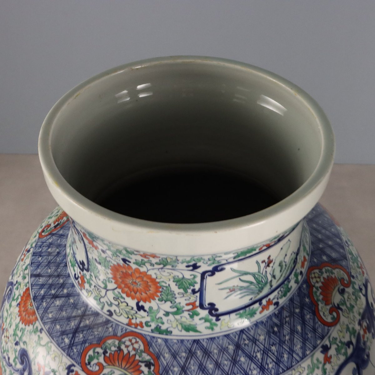 Coppia di Grandi Vasi a Balaustro con Coperchio Cina XX Secolo-photo-1