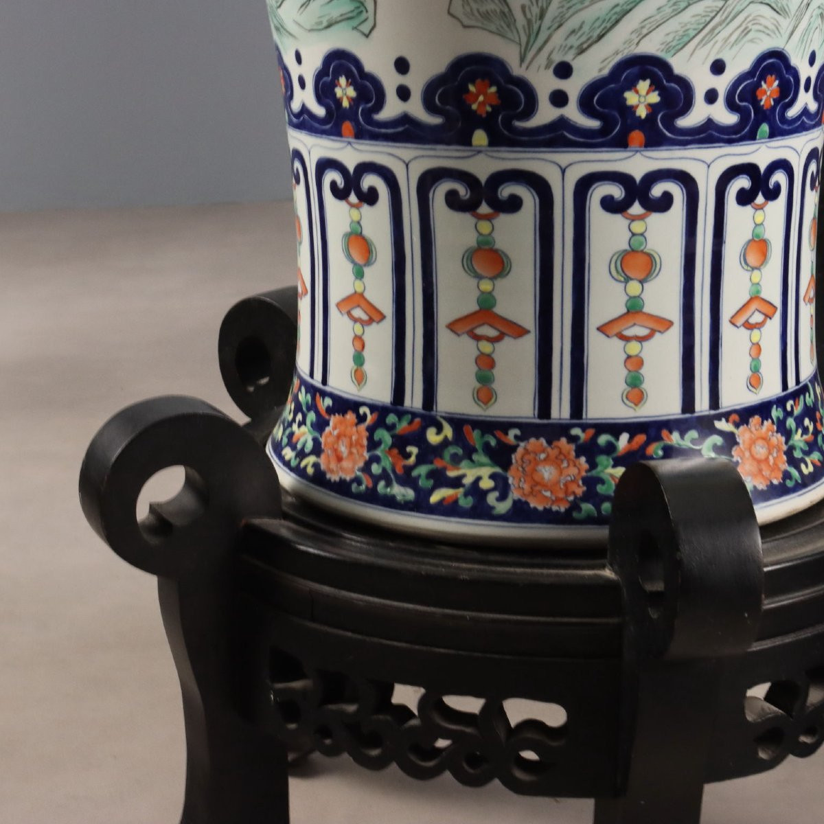 Coppia di Grandi Vasi a Balaustro con Coperchio Cina XX Secolo-photo-6