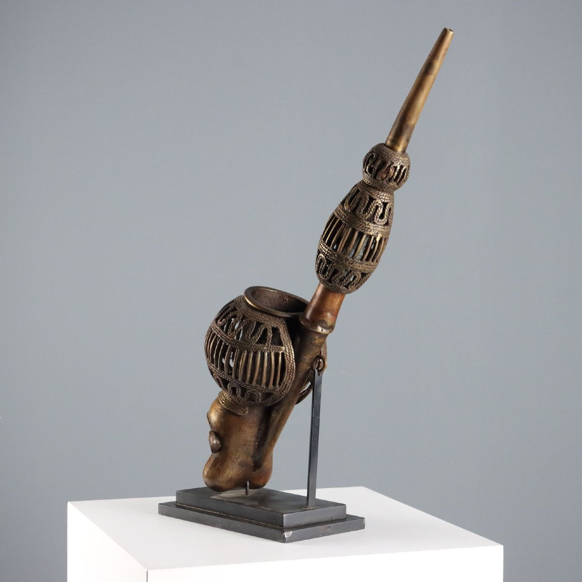 Pipa Reale in Bronzo Arte Bamun Camerun Africa Terzo Quarto del XX Secolo-photo-4