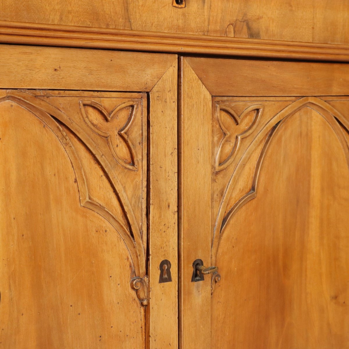 Credenza in Stile Neogotico Francia Metà XIX Secolo-photo-5