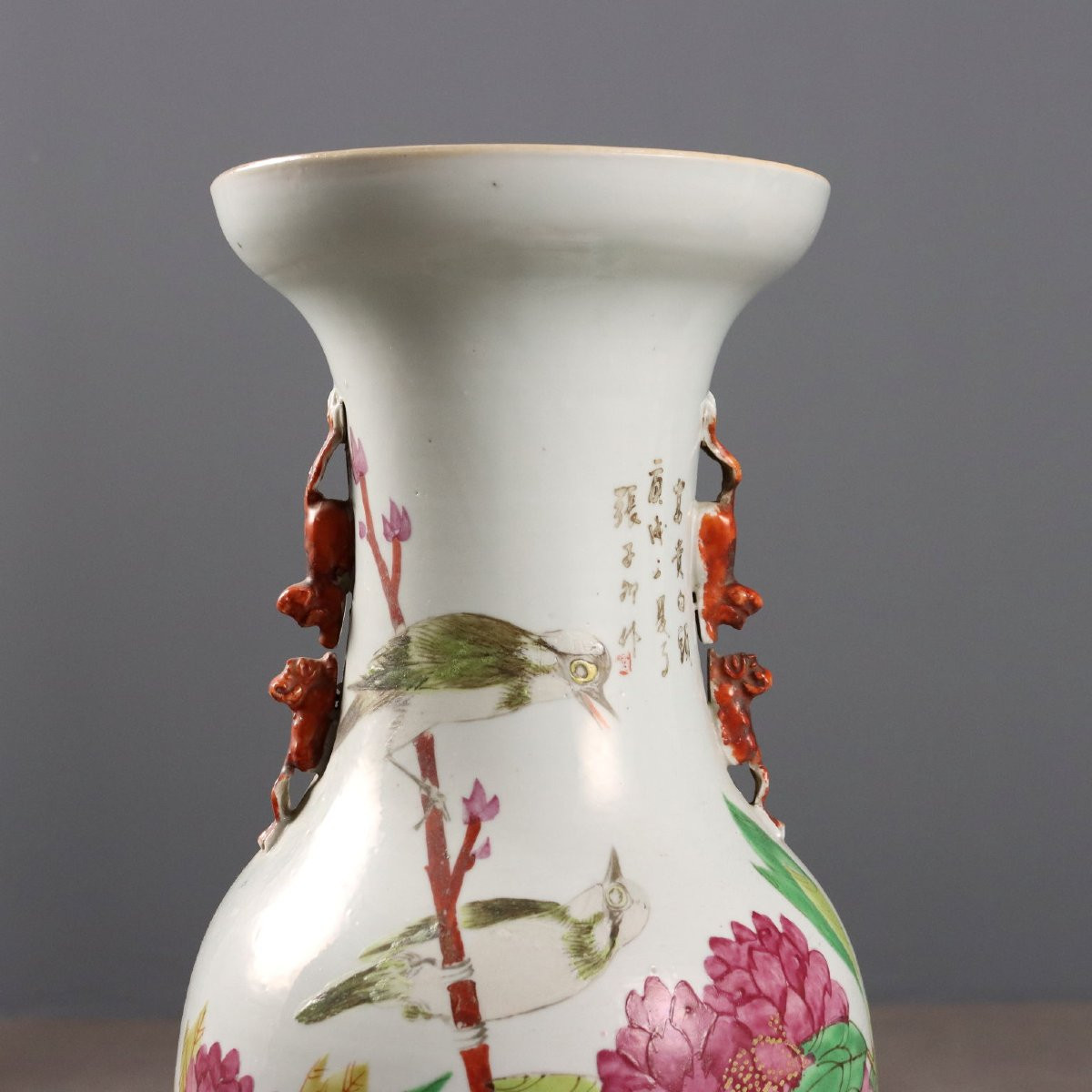 Coppia di Vasi a Balaustro con Supporto in Legno Cina Periodo della Repubblica 1910 ca.-photo-4