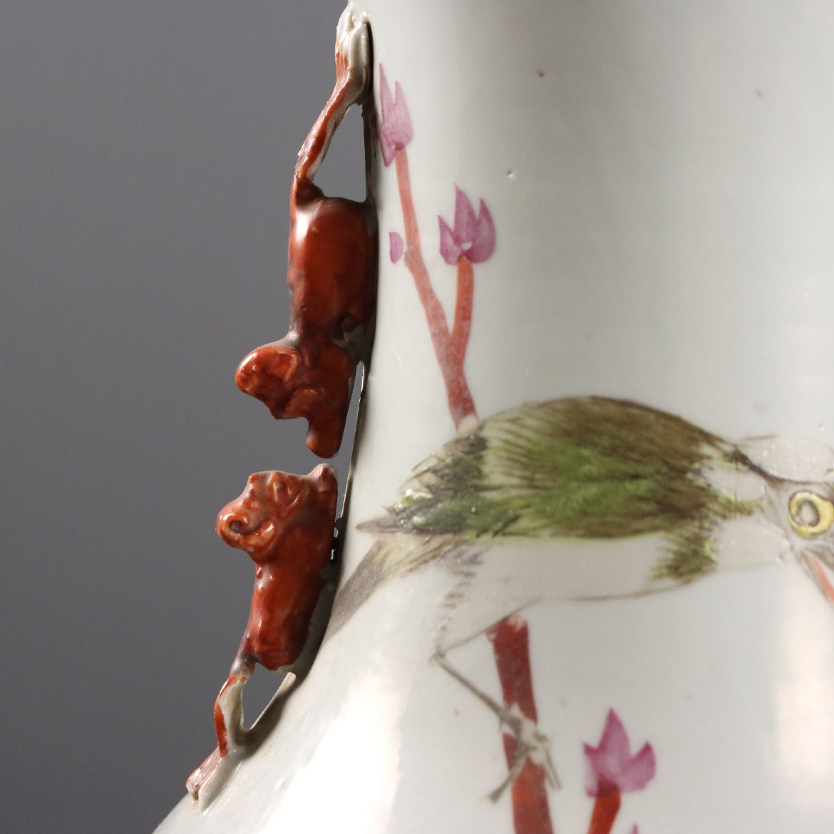 Coppia di Vasi a Balaustro con Supporto in Legno Cina Periodo della Repubblica 1910 ca.-photo-2