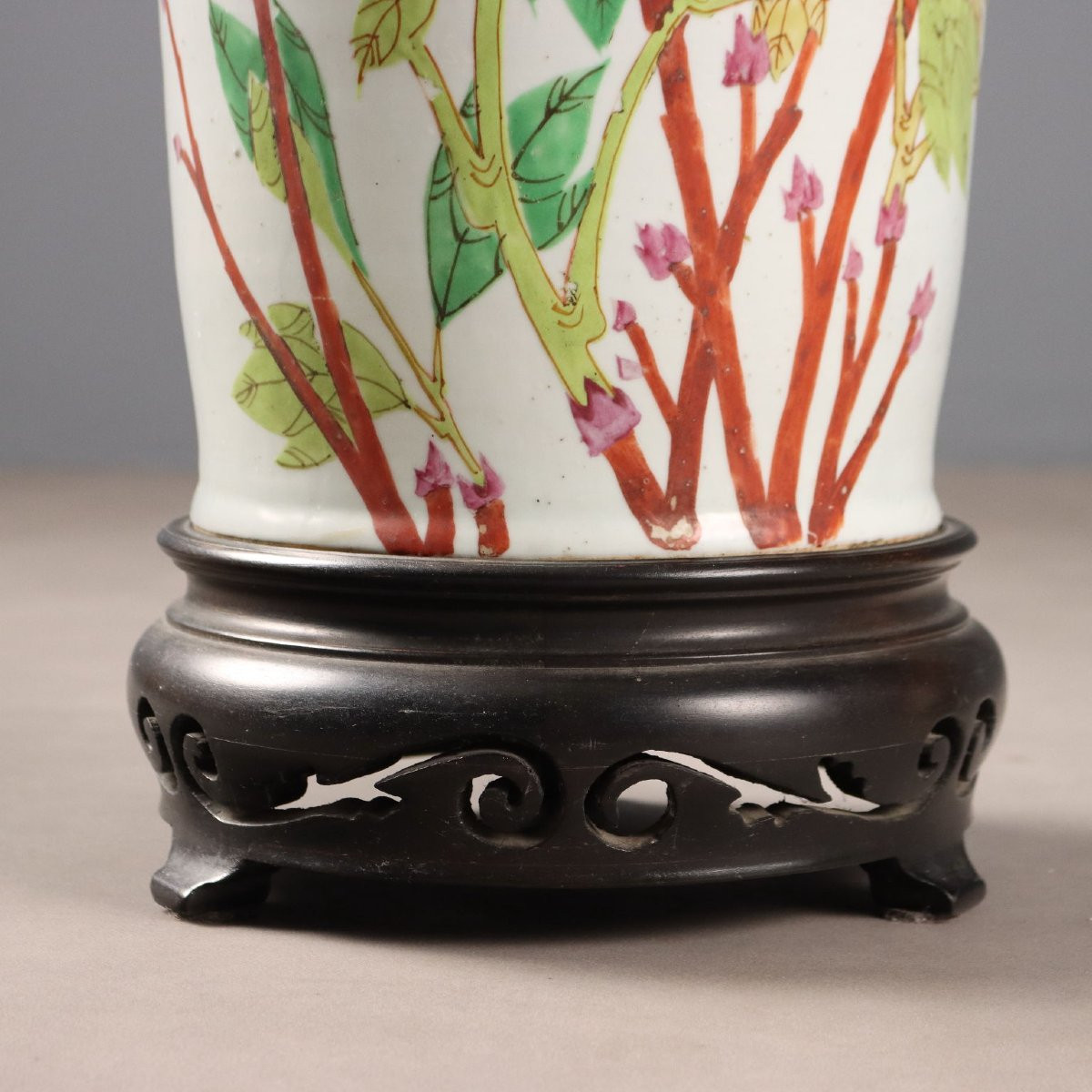 Coppia di Vasi a Balaustro con Supporto in Legno Cina Periodo della Repubblica 1910 ca.-photo-5