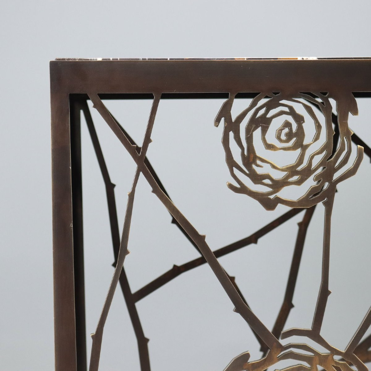 Consolle in Ottone lavorato a Motivo di Roseto fiorito Italia, XX Secolo-photo-2