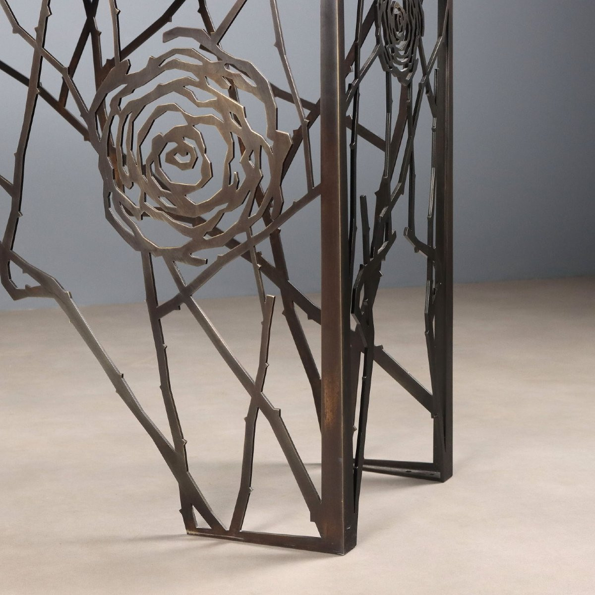 Consolle in Ottone lavorato a Motivo di Roseto fiorito Italia, XX Secolo-photo-4