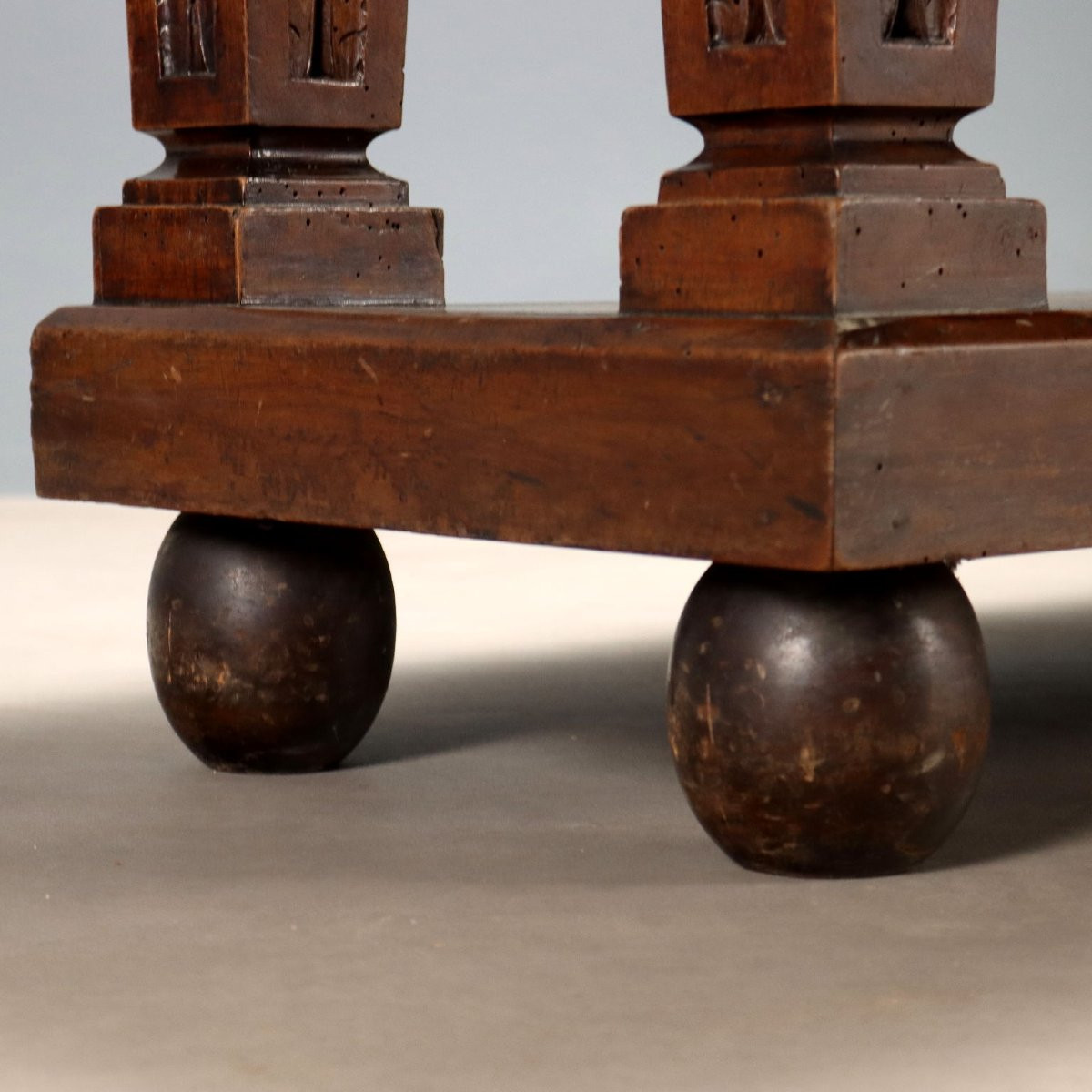 Tavolo in Noce in Stile Neorinascimento Italia Inizio XX Secolo-photo-4