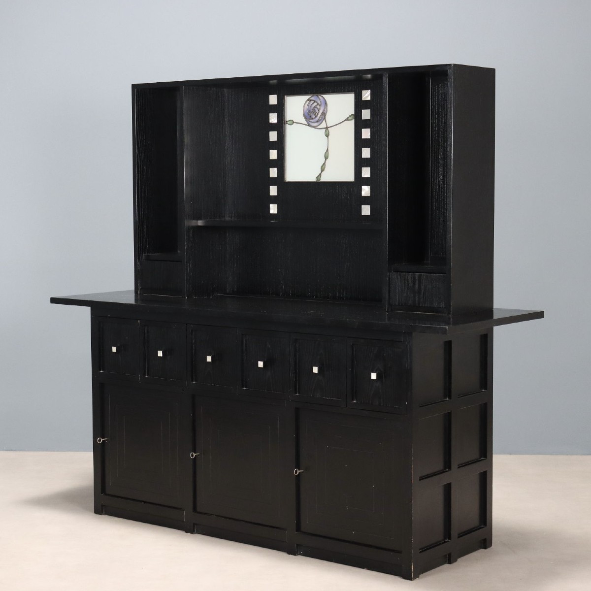Mobile Credenza di Charles Rennie Mackintosh per Cassina