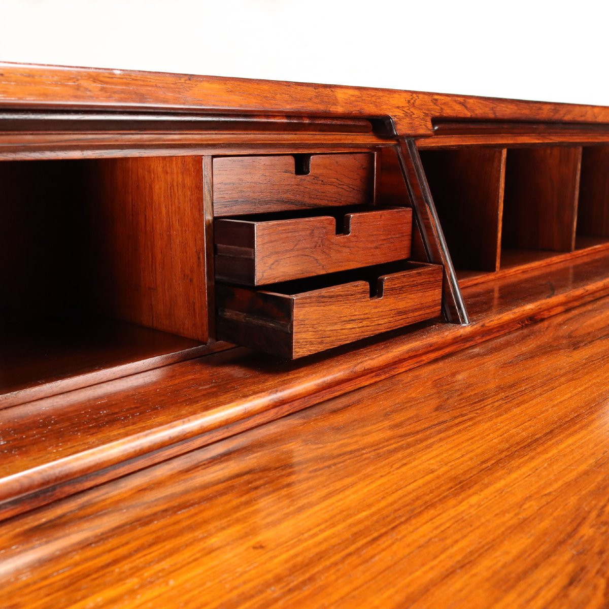 Scrittoio '530' di Gianfranco Frattini per Bernini-photo-3