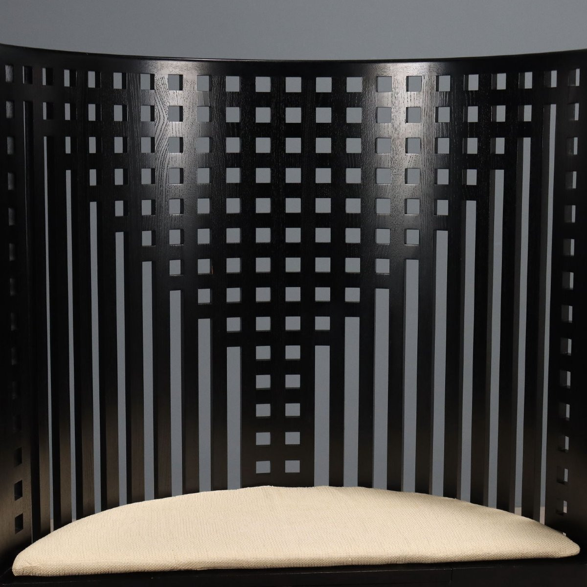 Poltrona 'Willow' di Charles Rennie Mackintosh per Cassina-photo-4