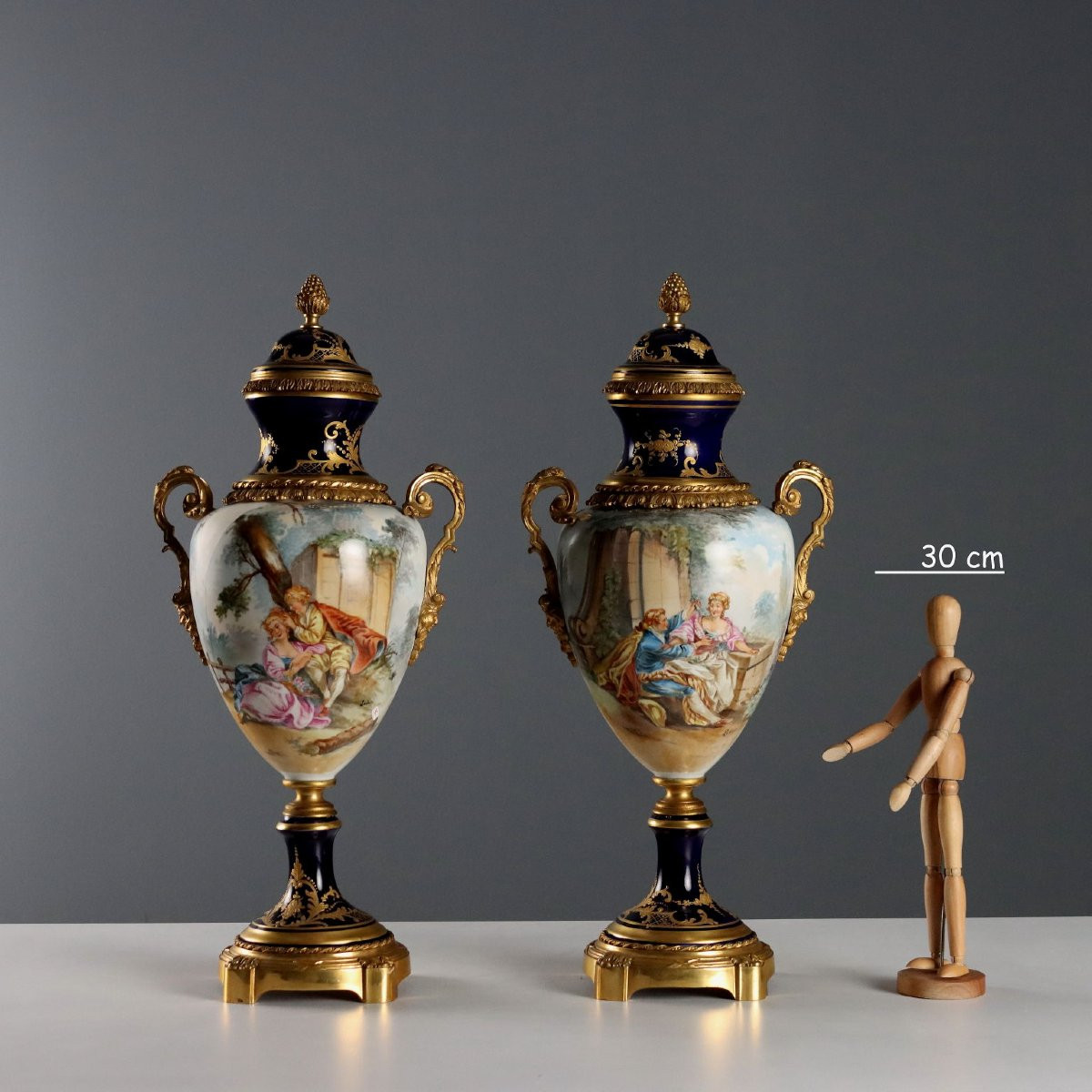 Coppia di Vasi in Porcellana di Sèvres Francia Fine XIX - Inizio XX Secolo-photo-2