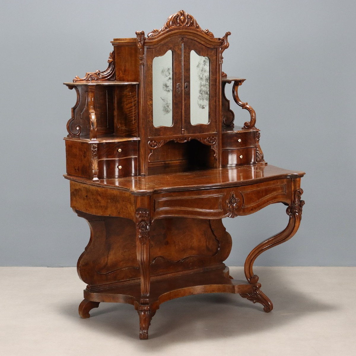 Scrittoio Luigi Filippo in Noce e Piuma di Noce Italia XIX Secolo