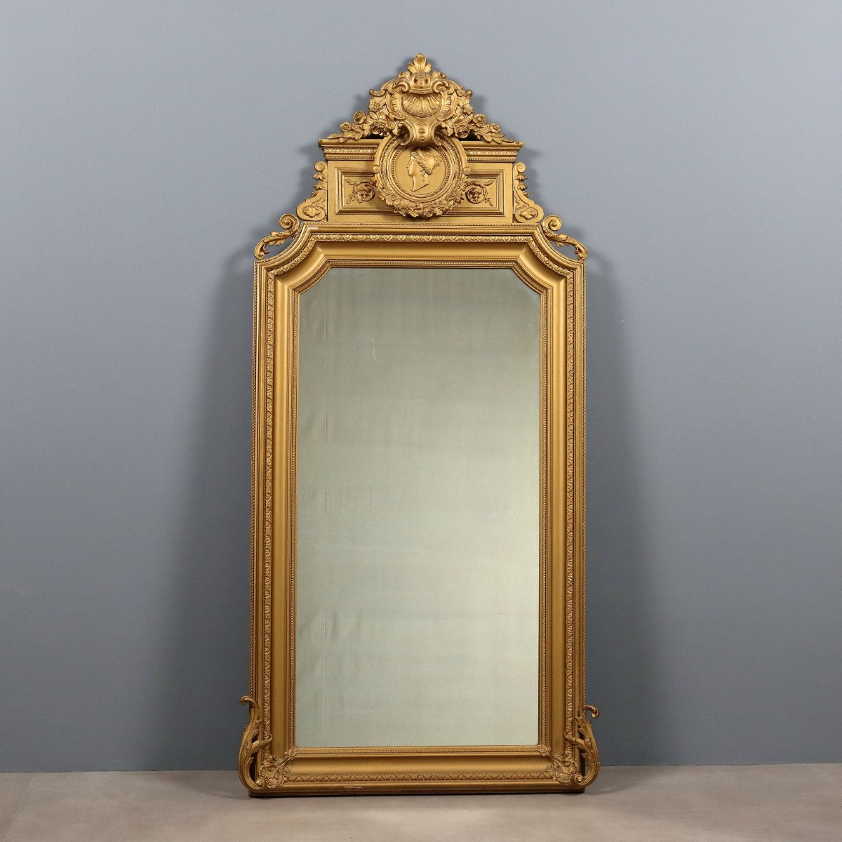 Grande Specchiera Umbertina