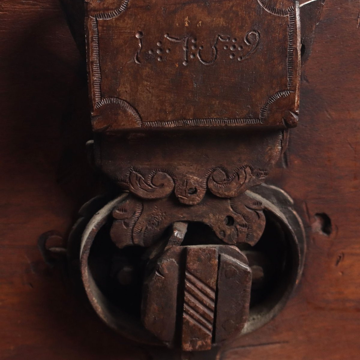 Cassapanca in Noce Italia Inizio XVIII Secolo-photo-6