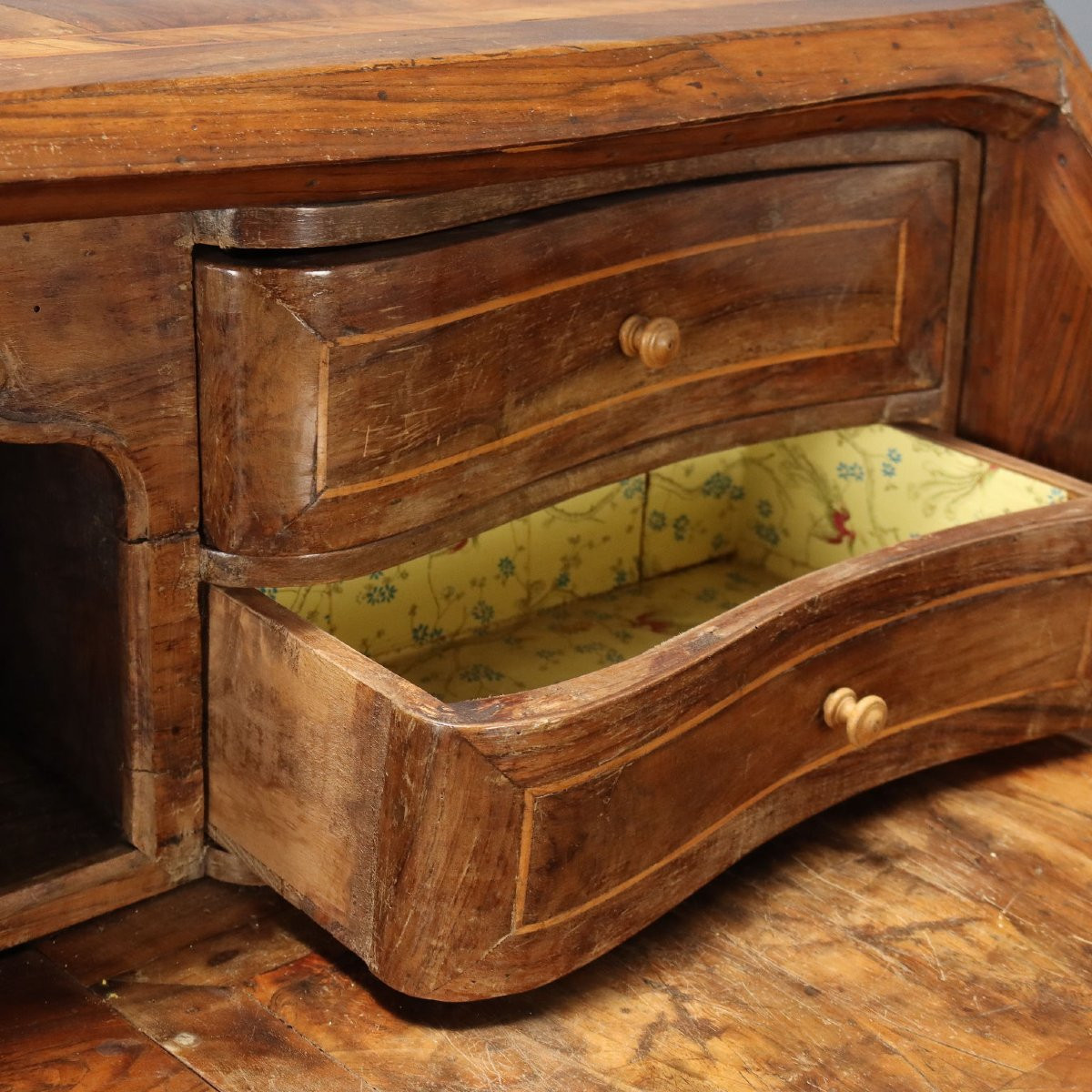 Ribalta Barocca in Noce e Piuma di Noce Centro Italia XVII Secolo-photo-4