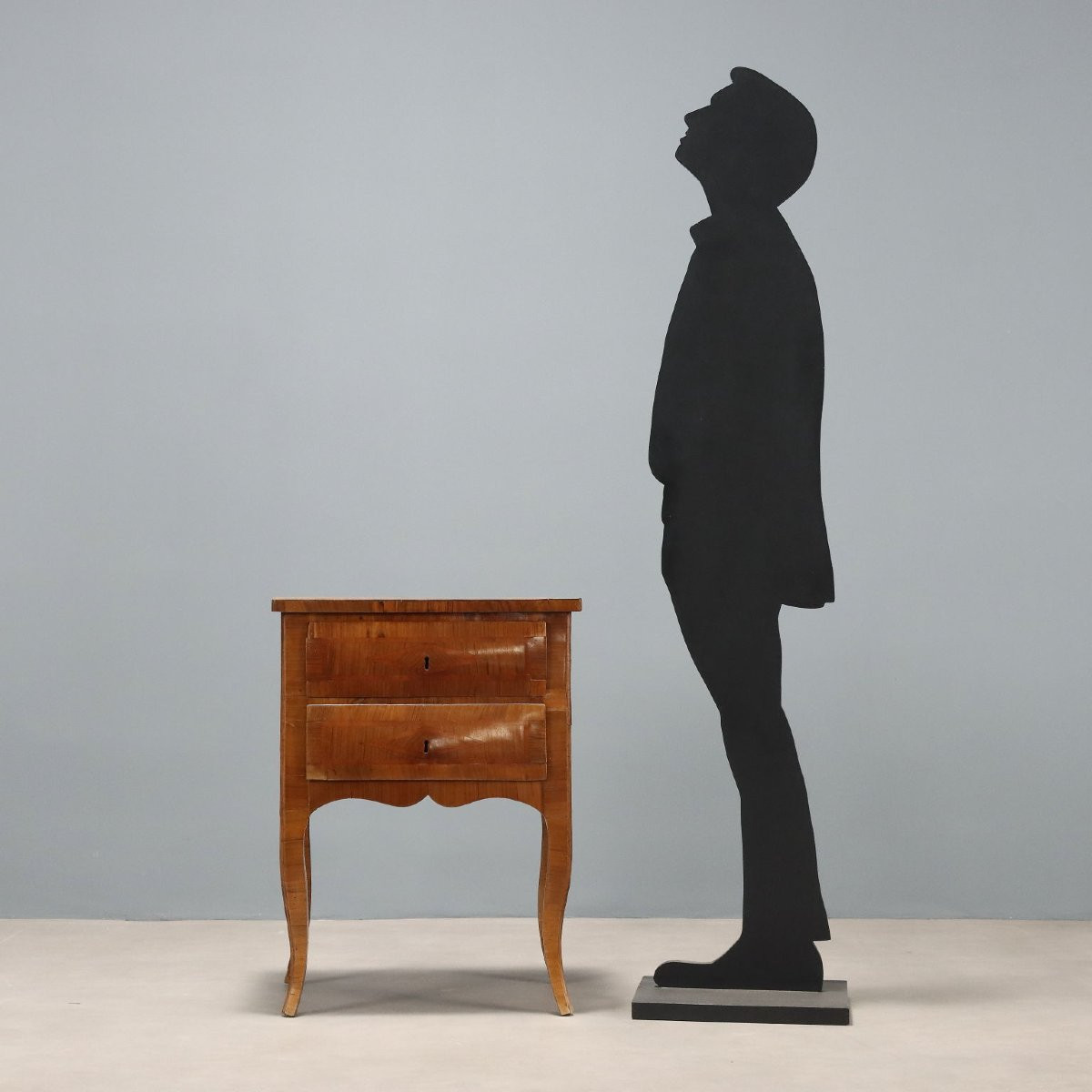 Comodino Barocchetto in Noce Centro Italia Metà XVIII Secolo-photo-2