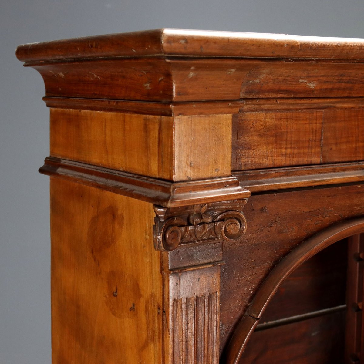 Libreria in Noce costruita con Legni Antichi Italia Fine XIX Secolo-photo-2