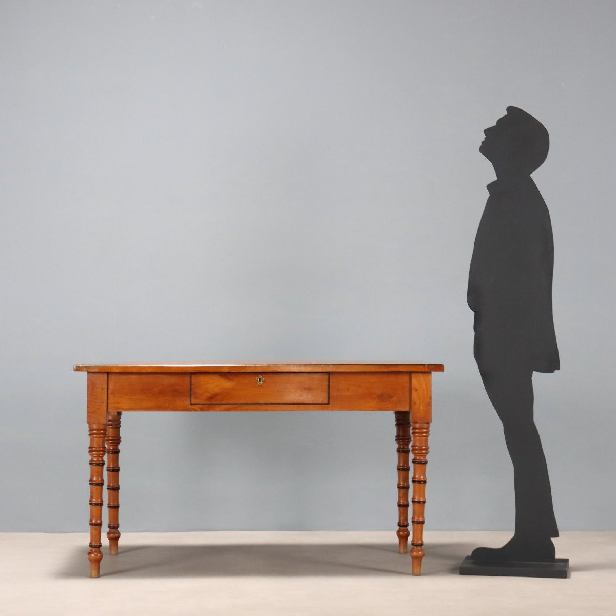 Tavolo in Ciliegio con Modanature Ebanizzate Italia Metà XIX Secolo-photo-2