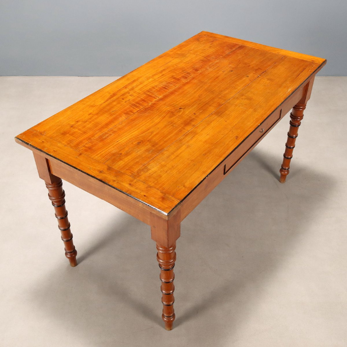 Tavolo in Ciliegio con Modanature Ebanizzate Italia Metà XIX Secolo-photo-2