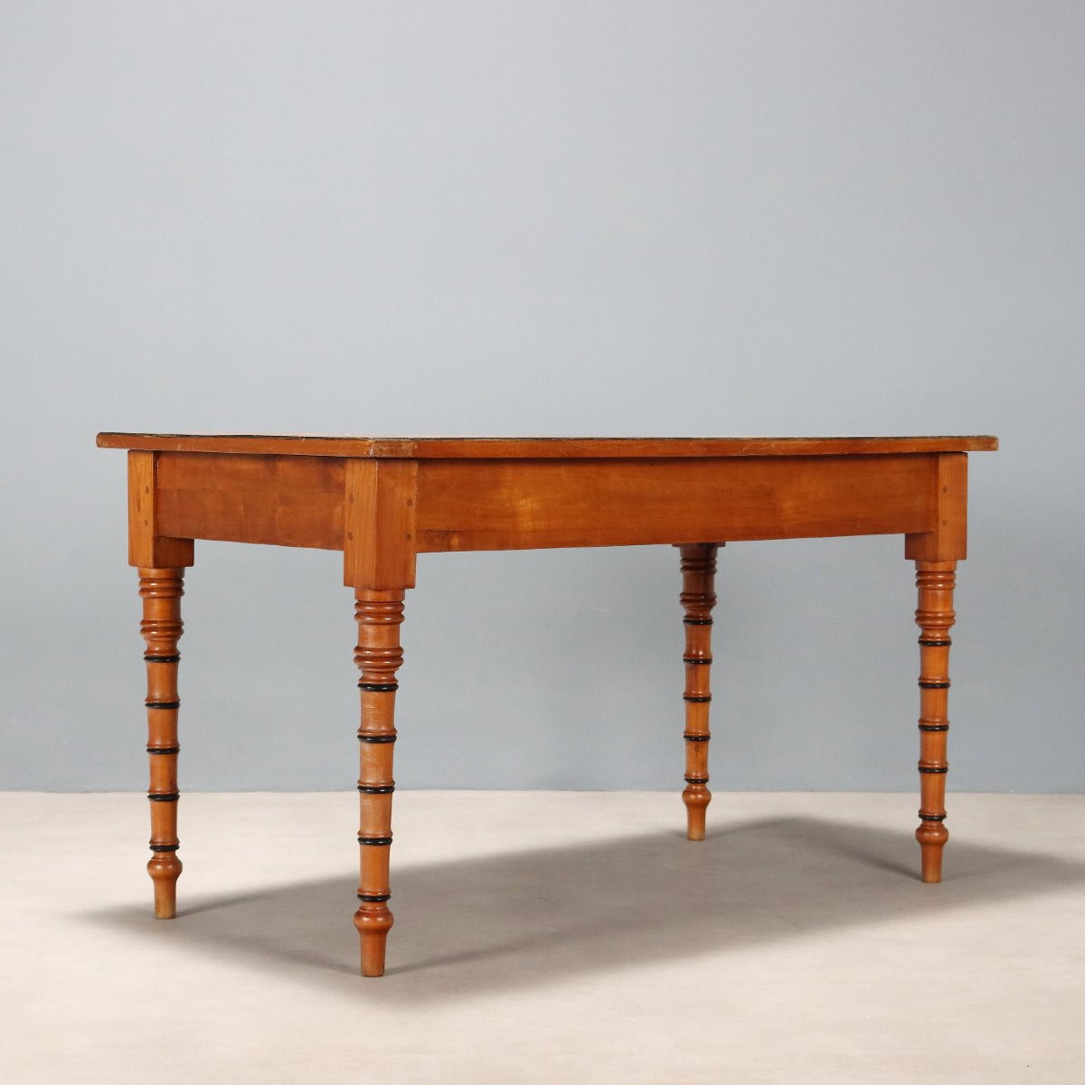 Tavolo in Ciliegio con Modanature Ebanizzate Italia Metà XIX Secolo-photo-3