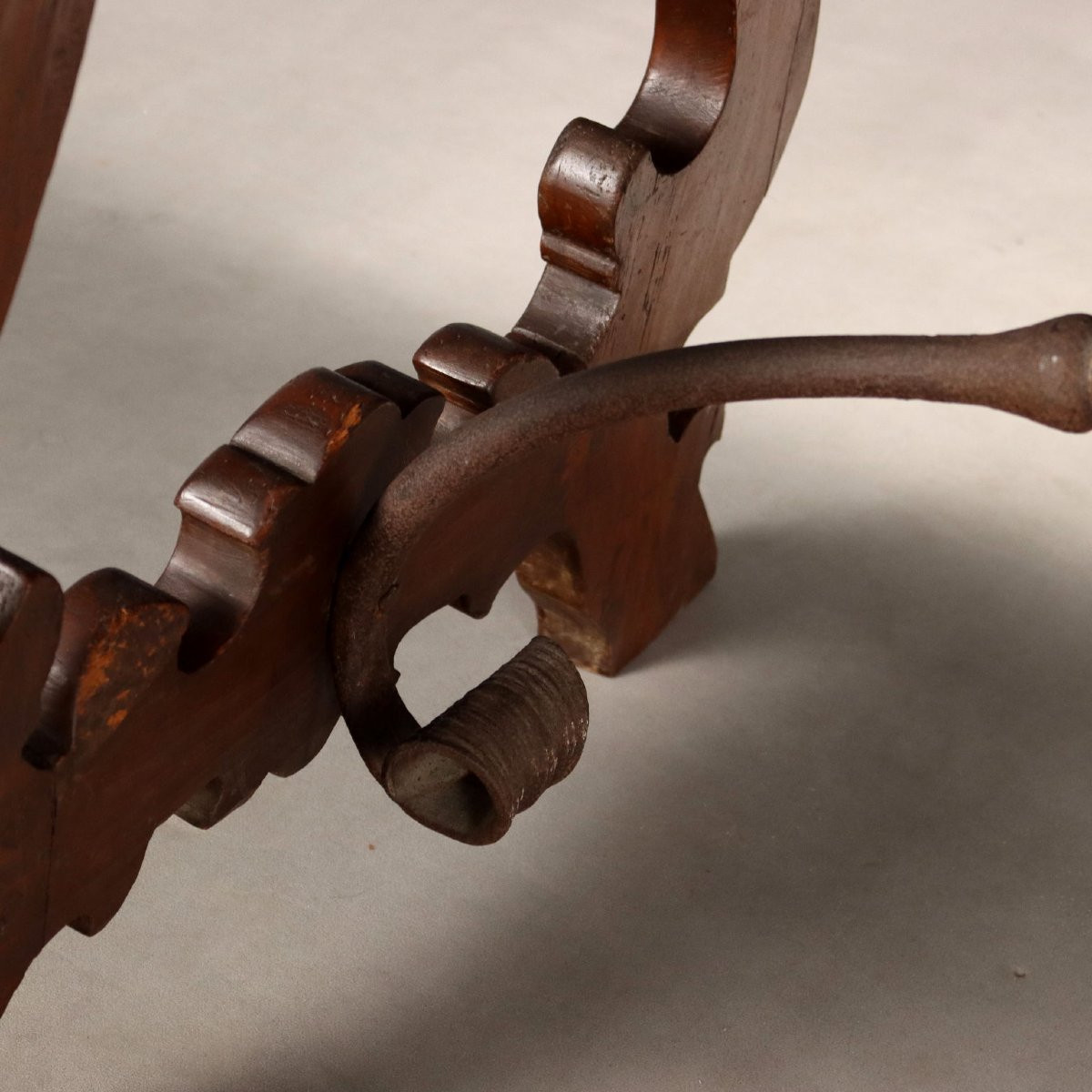 Tavolo Fratino in Noce Italia XX Secolo-photo-2