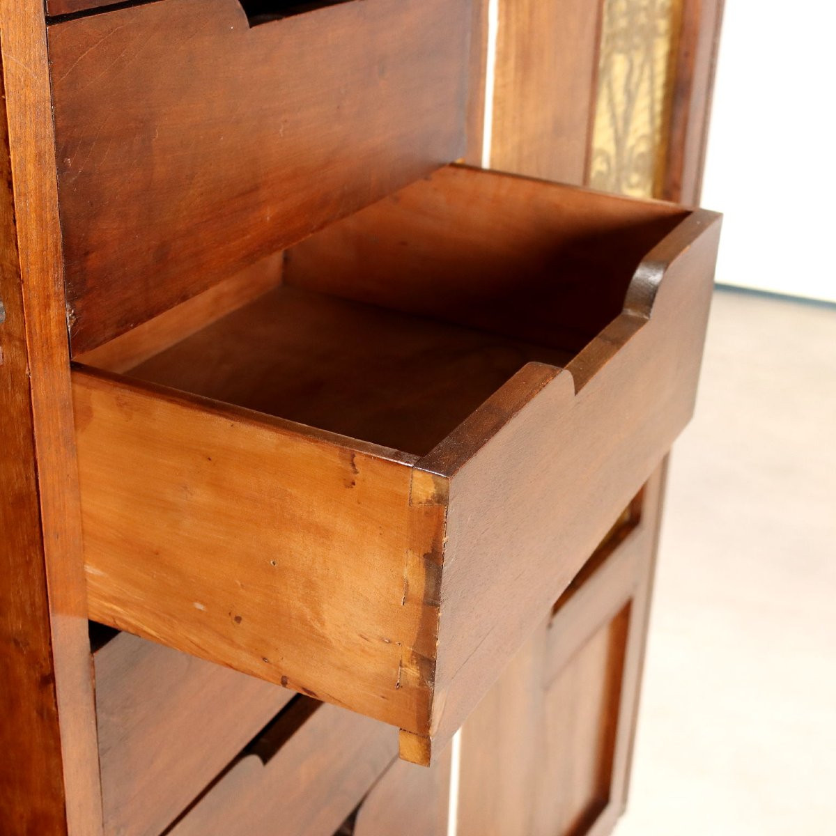 Stipo in Stile Neorinascimento in Pioppo Italia Prima Metà XX Secolo-photo-1