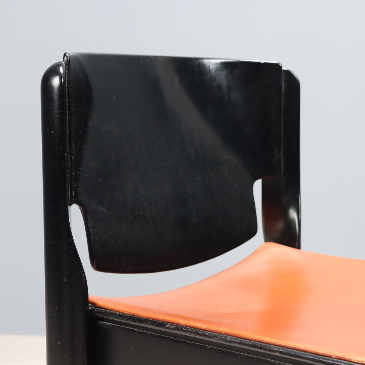 Otto Sedie '122' di Vico Magistretti per Cassina-photo-1