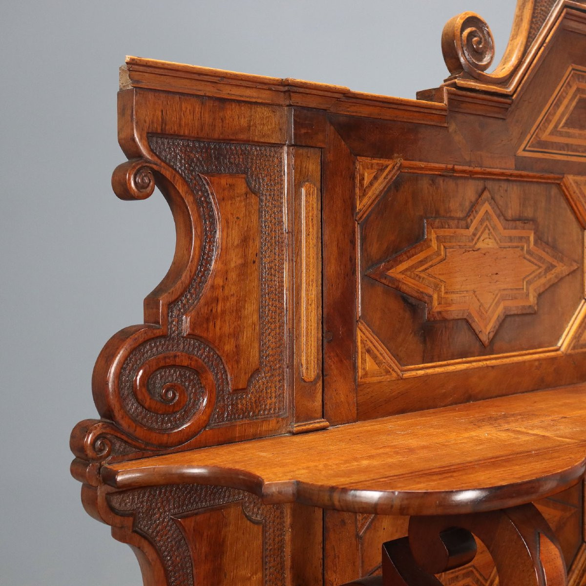 Credenza Scantonata Umbertina in Noce Italia Fine XIX Secolo-photo-1