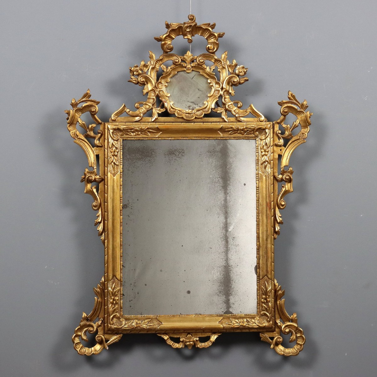 Specchiera Intagliata e Dorata Italia Fine XIX Secolo