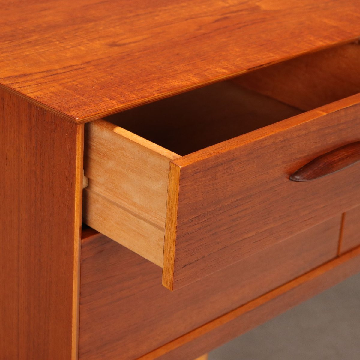 Mobile a Cassetti Inglese Anni 60-photo-1