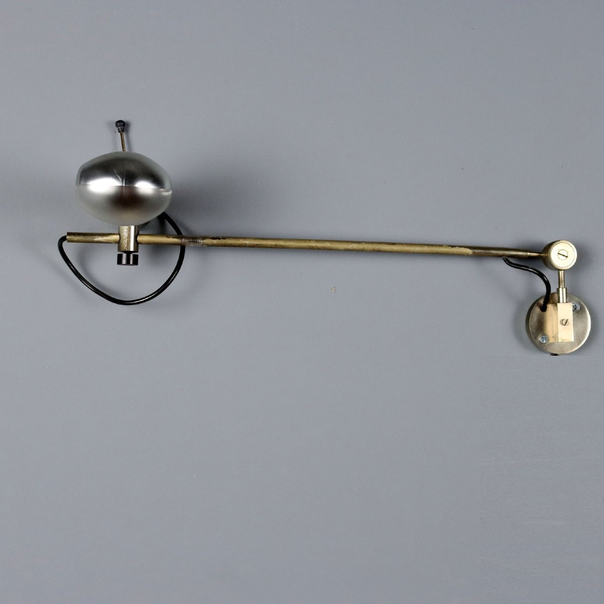 Due Lampade '194' di Tito Agnoli per Oluce-photo-4