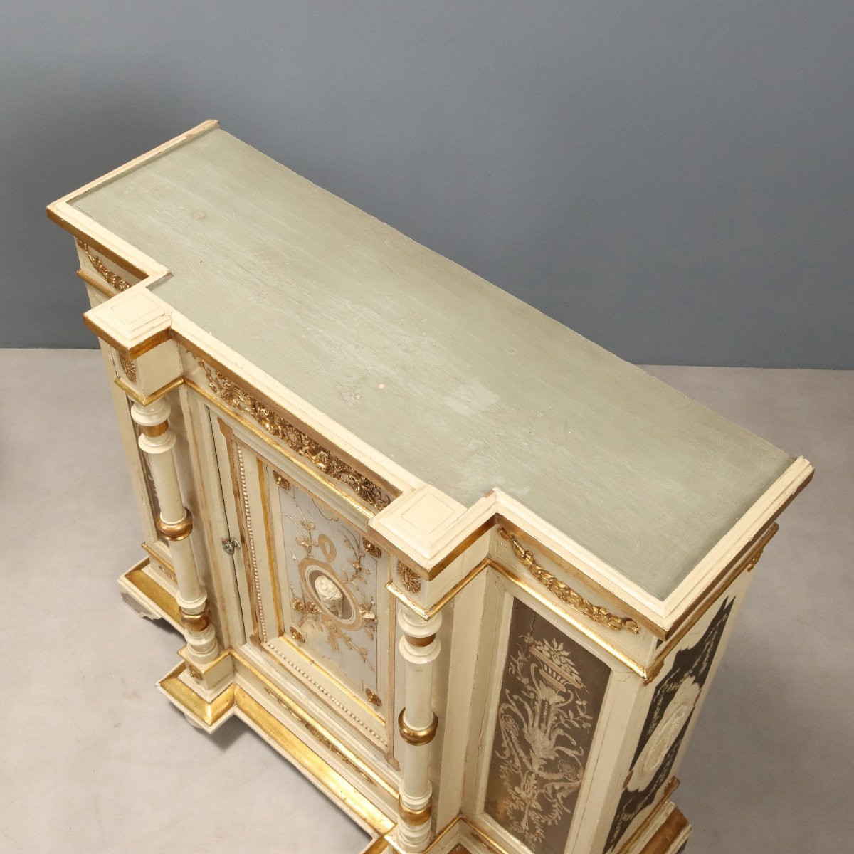 Coppia di Credenze in Abete Laccato e Intagliato Italia Fine XIX Secolo-photo-8