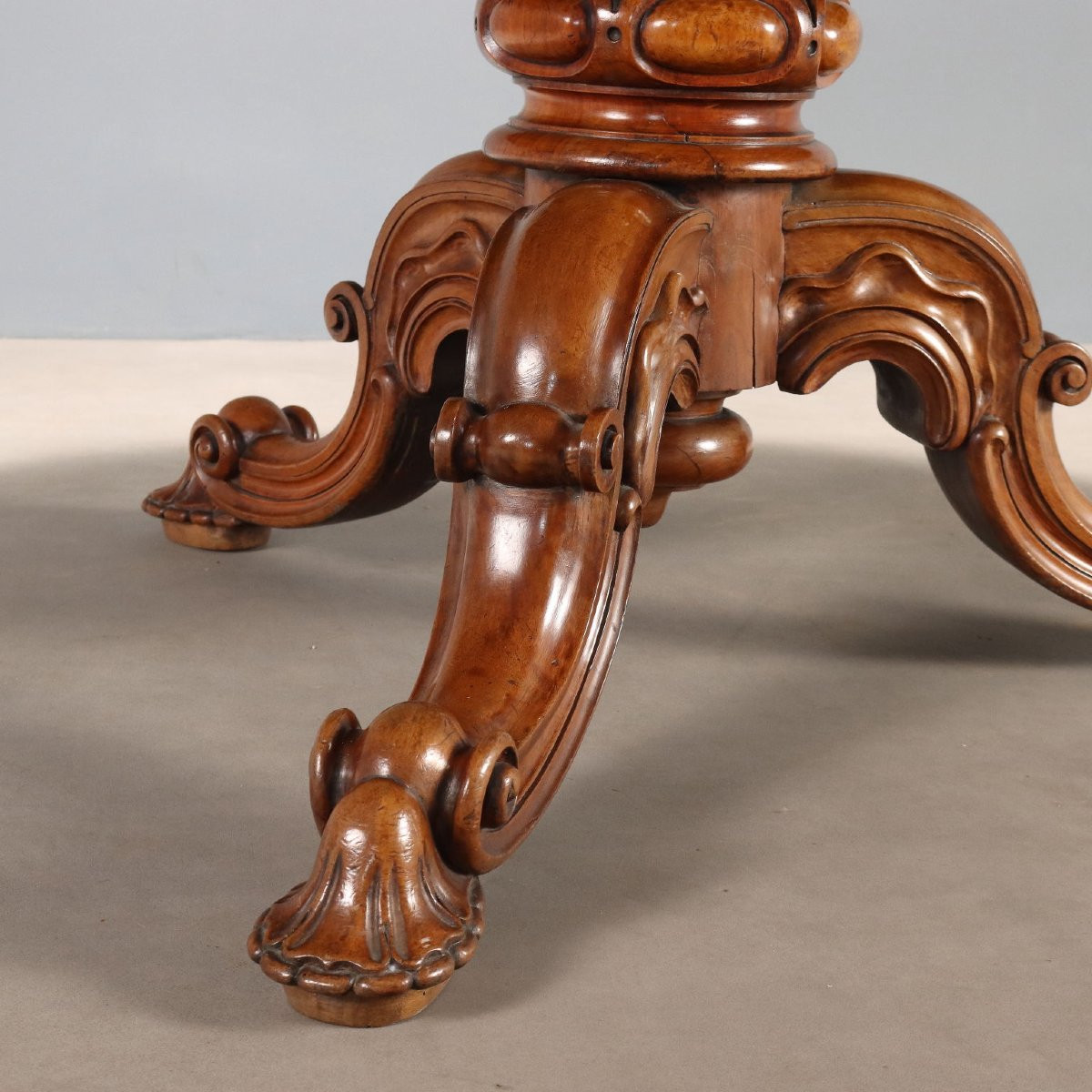 Tavolo Tondo in Noce Inghilterra Seconda Metà XIX Secolo-photo-2