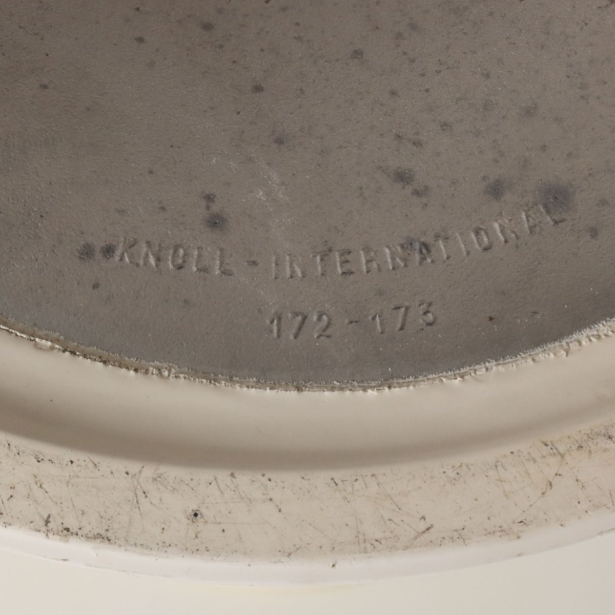 Tavolo Tondo 'Tulip' di Eero Saarinen per Knoll-photo-4