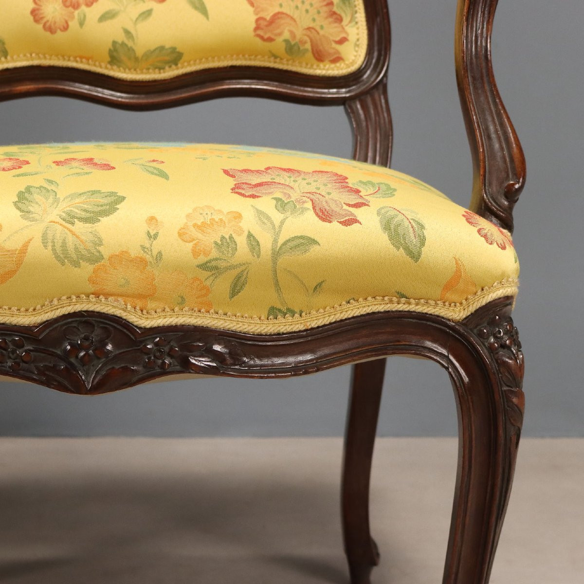 Quattro Poltroncine in Stile Barocchetto in Noce Italia Fine XIX Secolo-photo-2