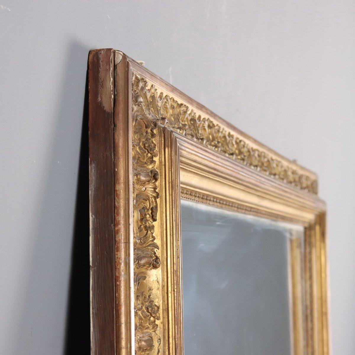 Specchiera in Legno e Pastiglia Intagliati e Dorati Italia Fine XIX Secolo-photo-3