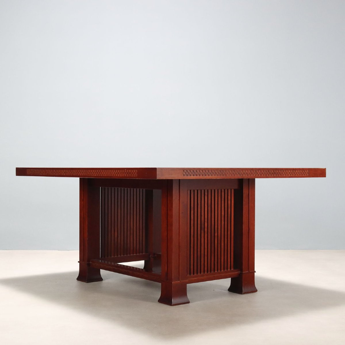 Tavolo 'Husser' di Frank Lloyd Wright per Cassina -photo-5
