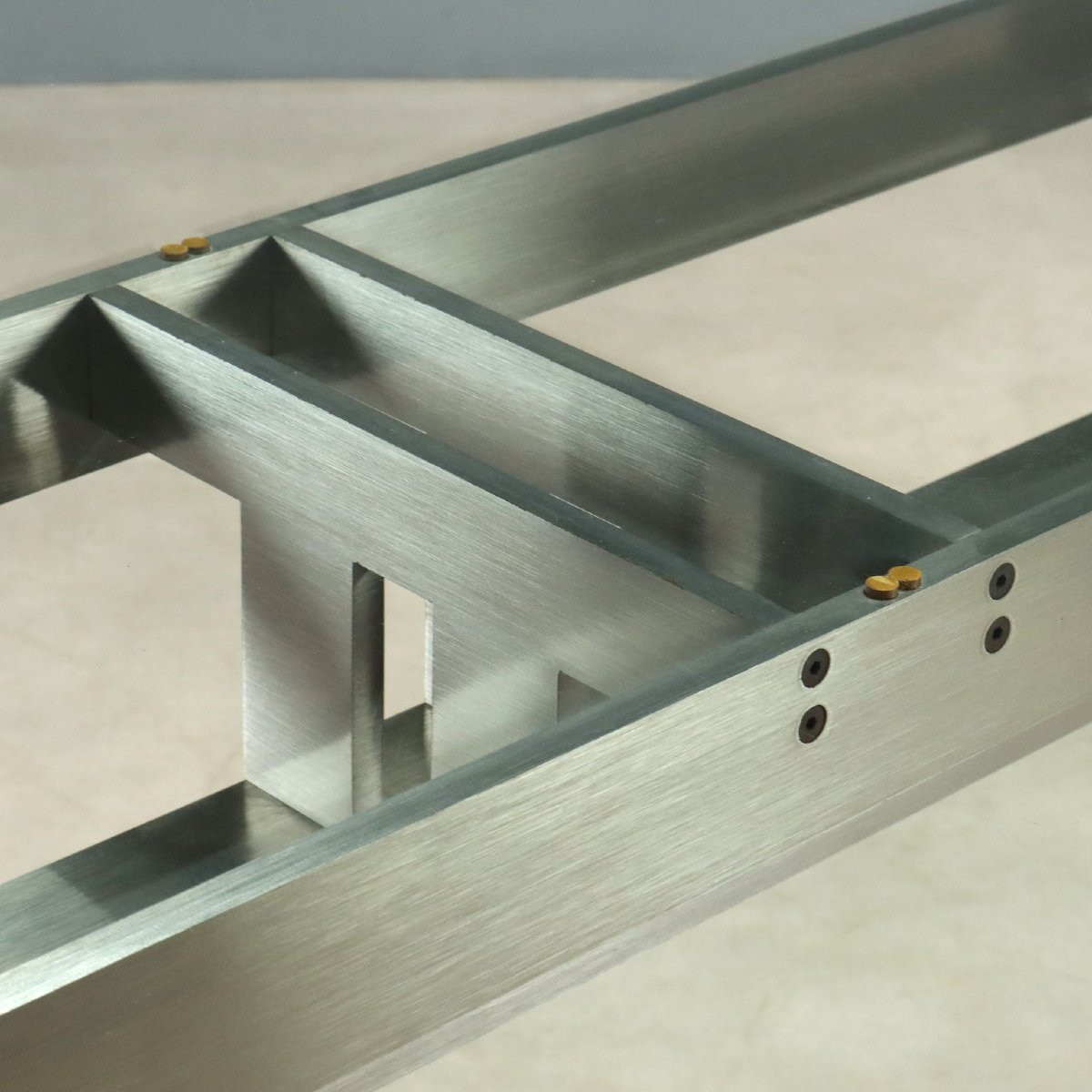 Tavolo 'Doge' di Carlo Scarpa per Cassina Anni 80-photo-7