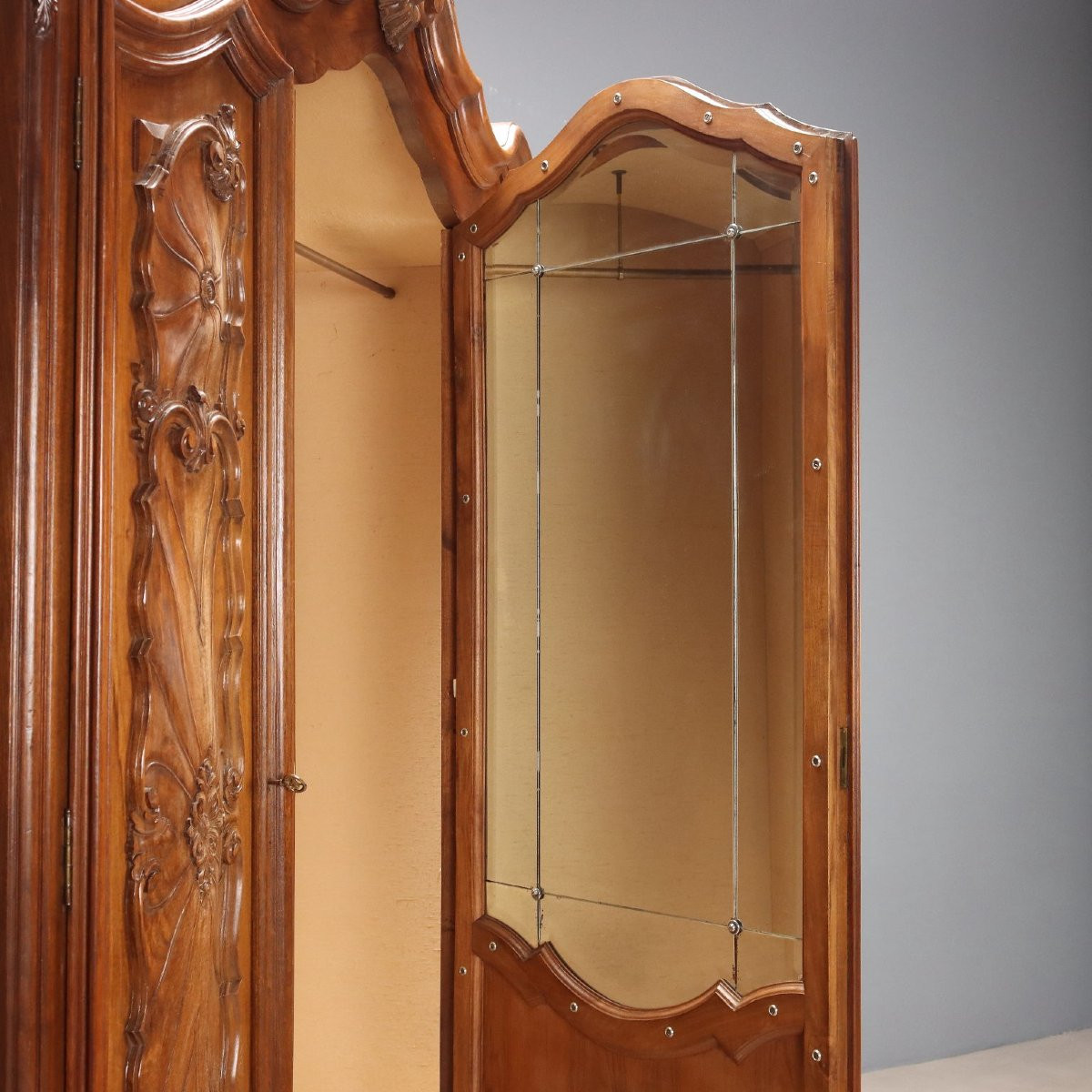 Armadio Italia, Metà XX Secolo-photo-3