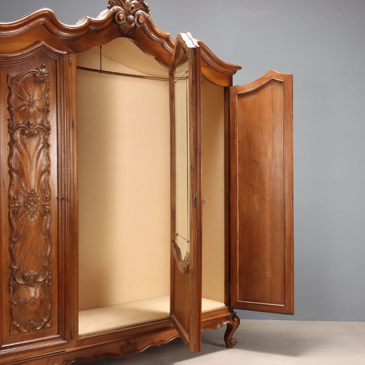 Armadio Italia, Metà XX Secolo-photo-4