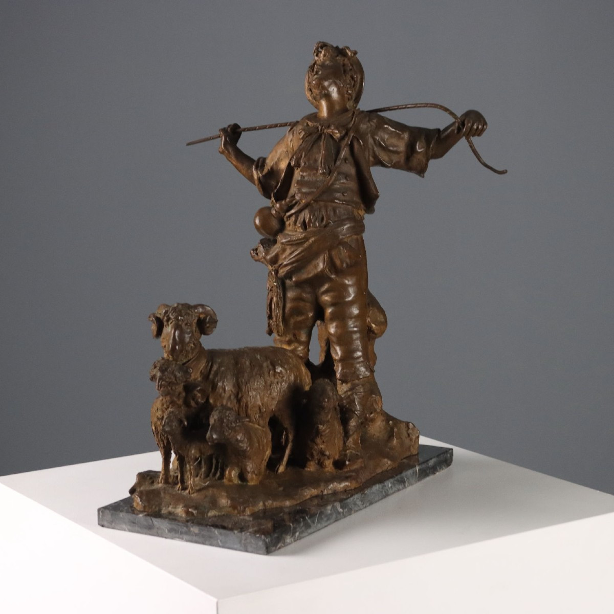 Pastorello con Armenti Scultura in Bronzo G. Morlaiter Italia XX Secolo