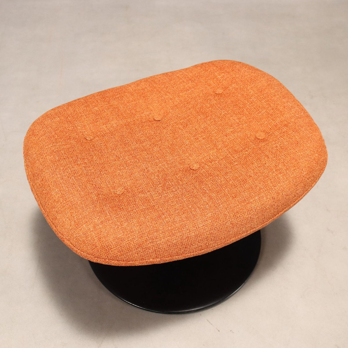 Poltrona 'F588' con Poggiapiedi di Geoffrey Harcourt Produzione Artifort Anni 60-photo-3