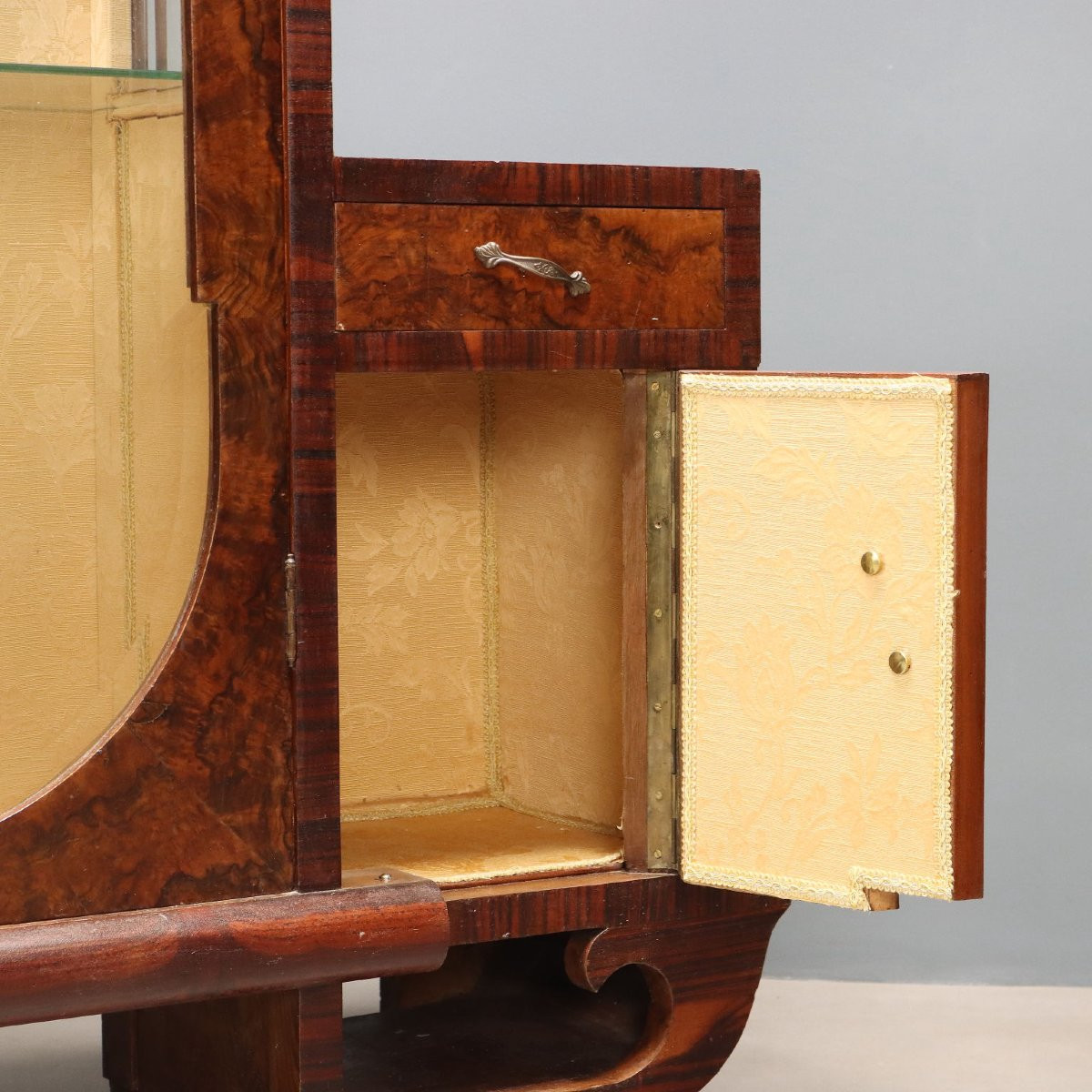 Mobile Vetrina Anni '20-'30-photo-2