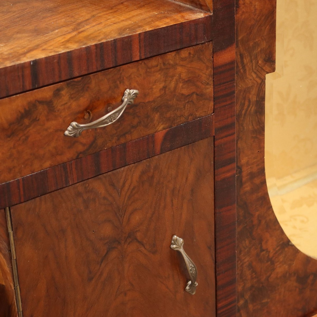 Mobile Vetrina Anni '20-'30-photo-5