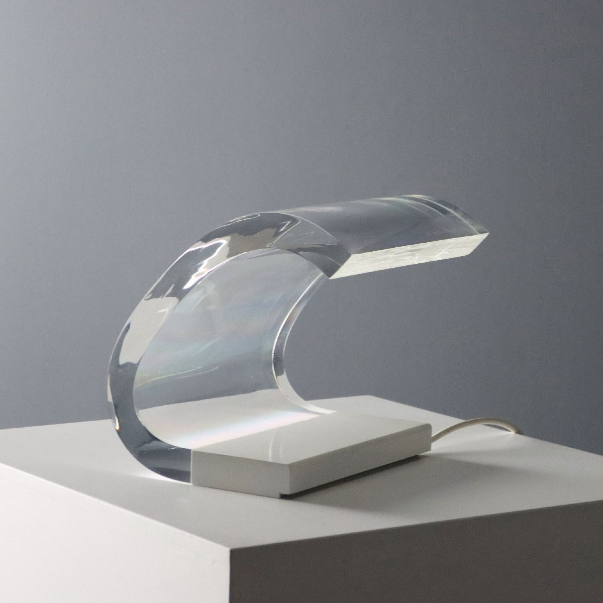 Lampada '281 Acrilica' Oluce Design di Gianni e Joe Colombo-photo-4