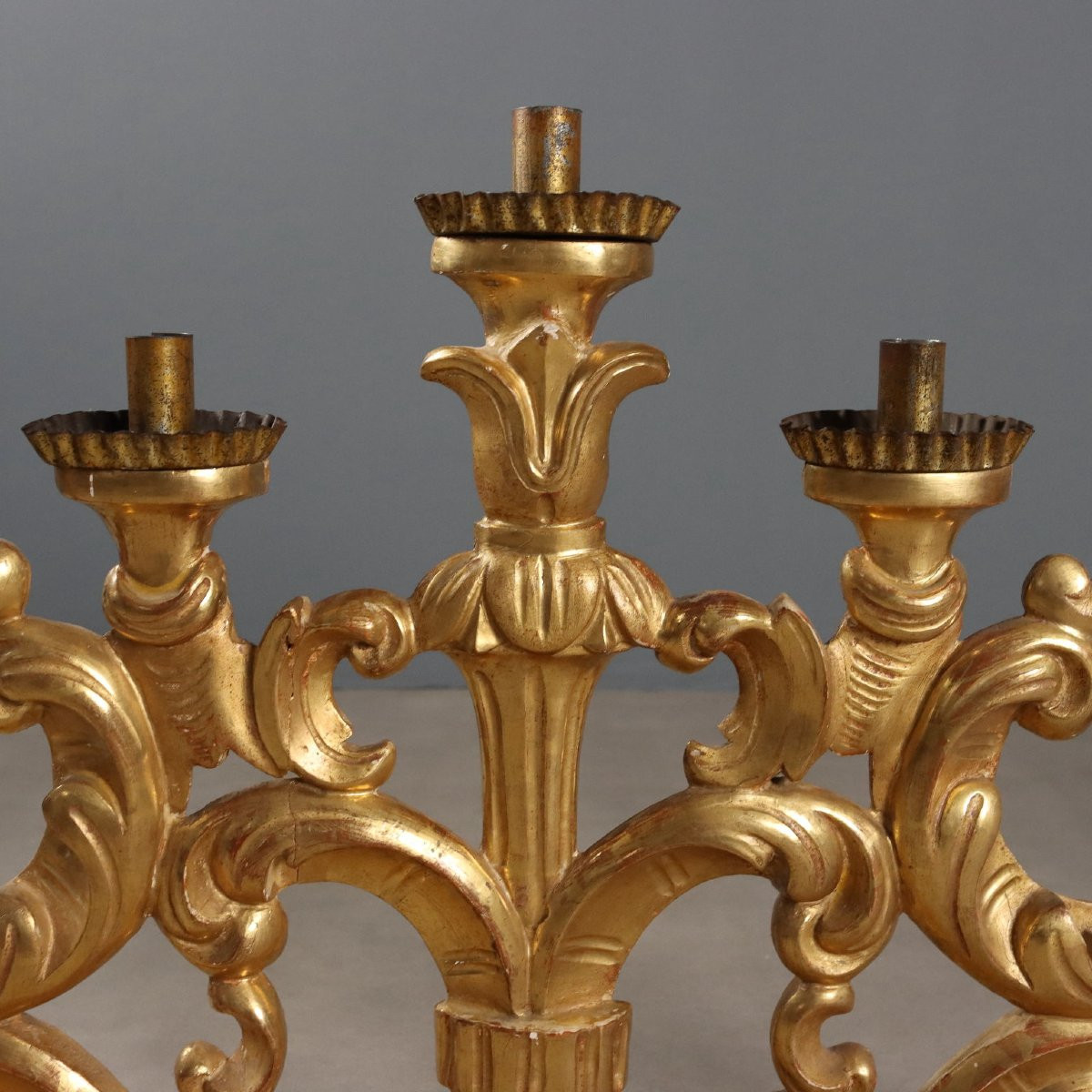 Coppia di Torcieri in Legno Intagliato e Dorato Italia XVIII Secolo-photo-1