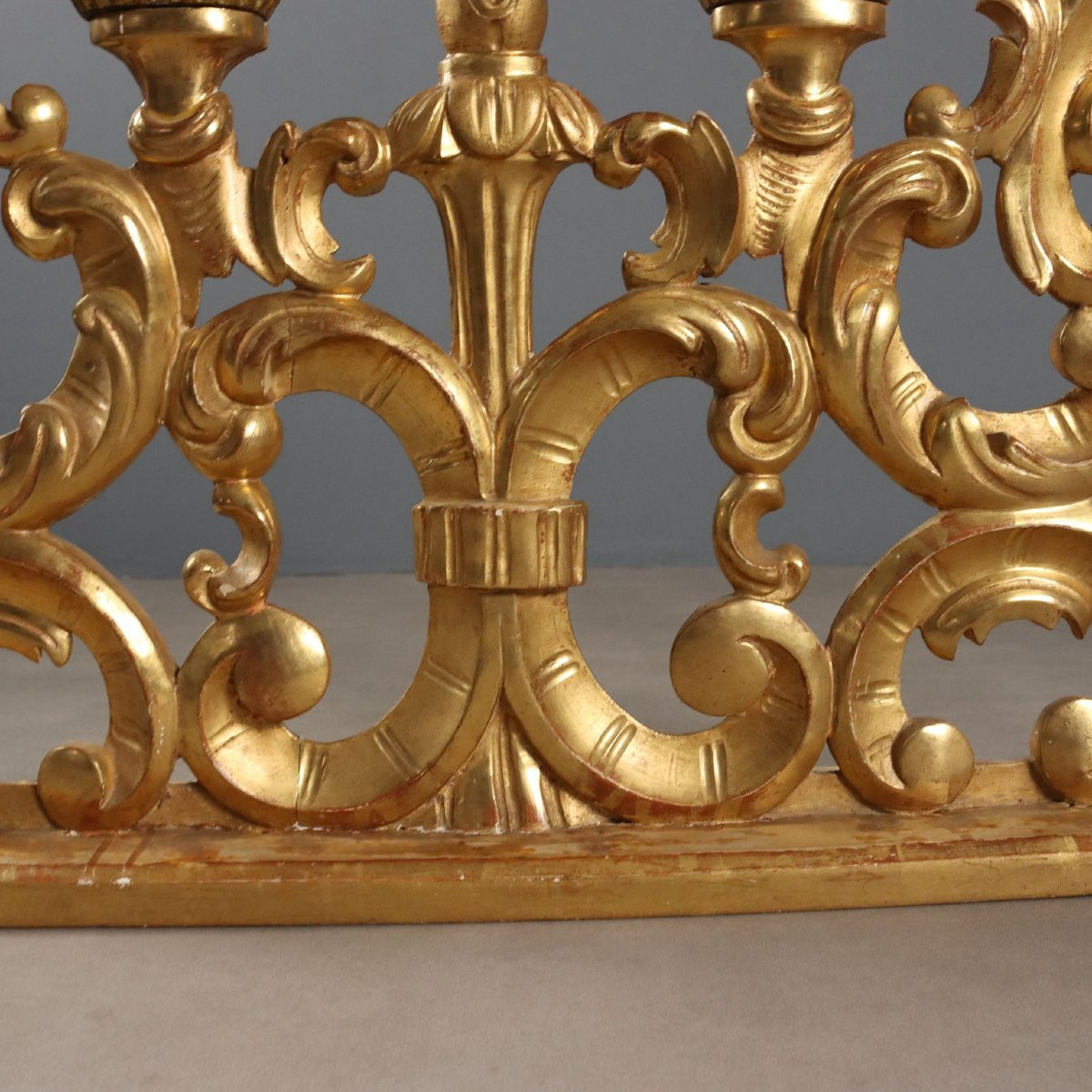 Coppia di Torcieri in Legno Intagliato e Dorato Italia XVIII Secolo-photo-2