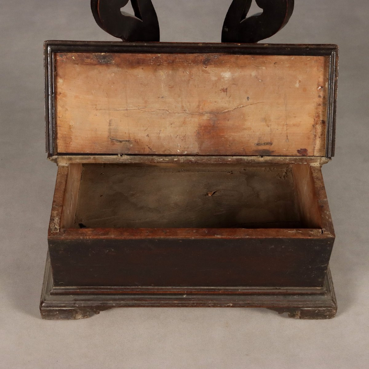 Inginocchiatoio Barocco in Ciliegio Centro Italia XVII Secolo-photo-4